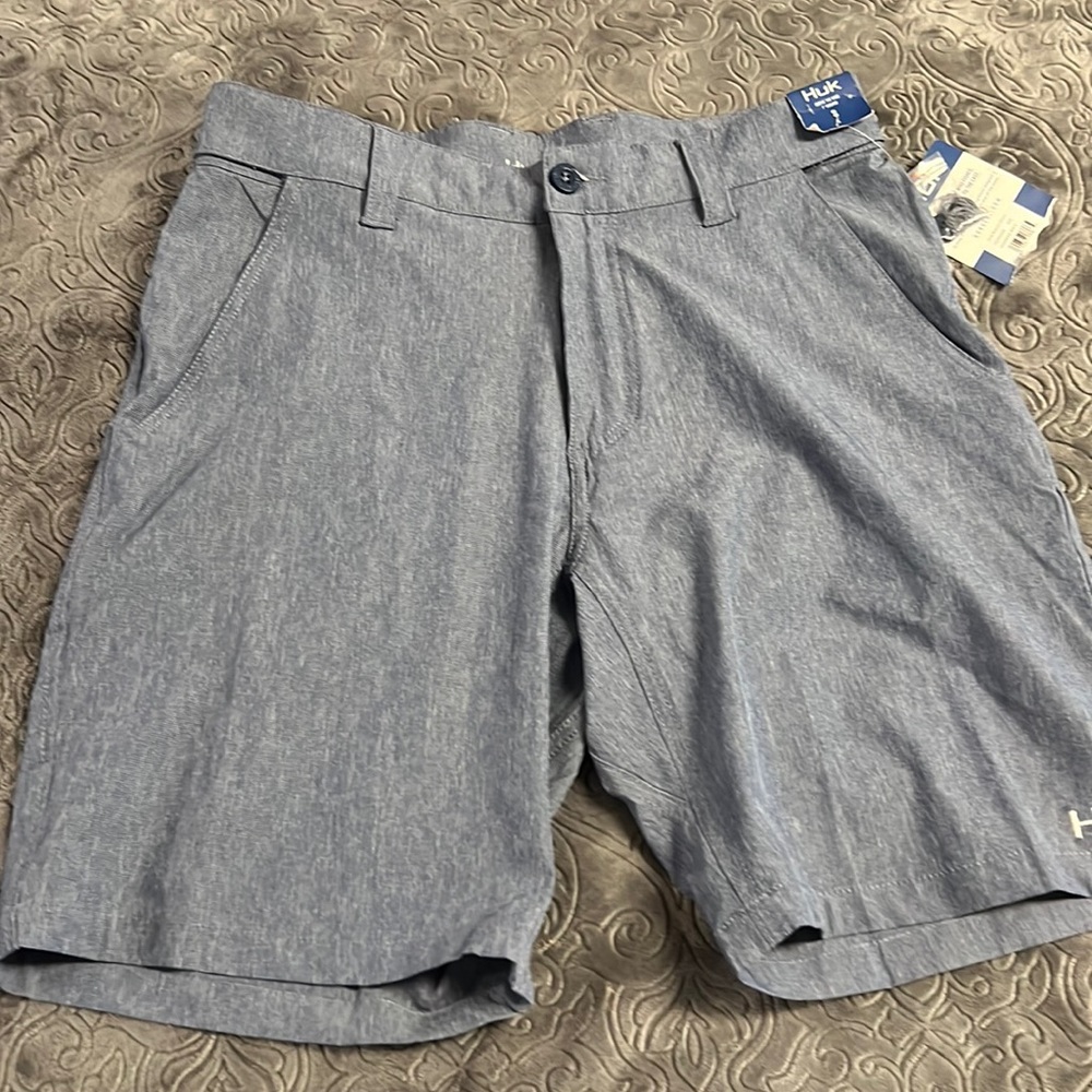 HUK Gear Beacon Shorts size S